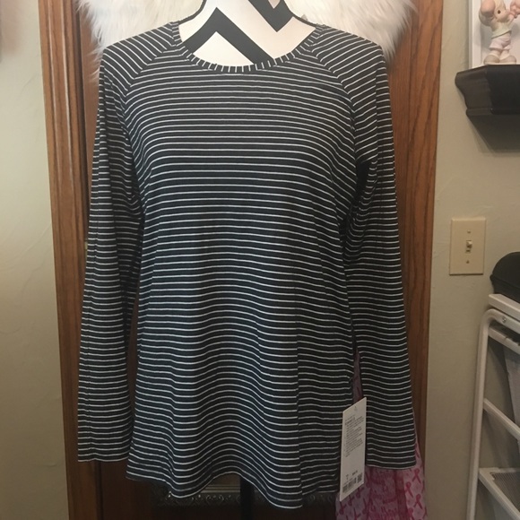 Lululemon striped top - Picture 3 of 6